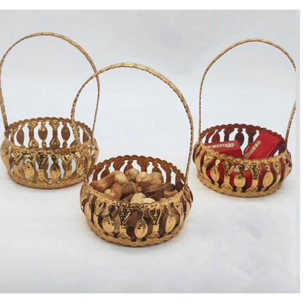 Mini Serving Baskets With Mirror Base